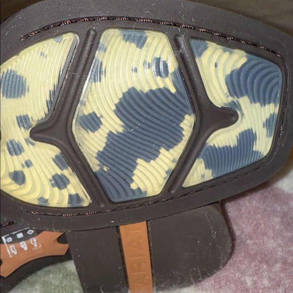 Ariat Women's Heeled Boots in Brown and Blue - Picture 13 of 16